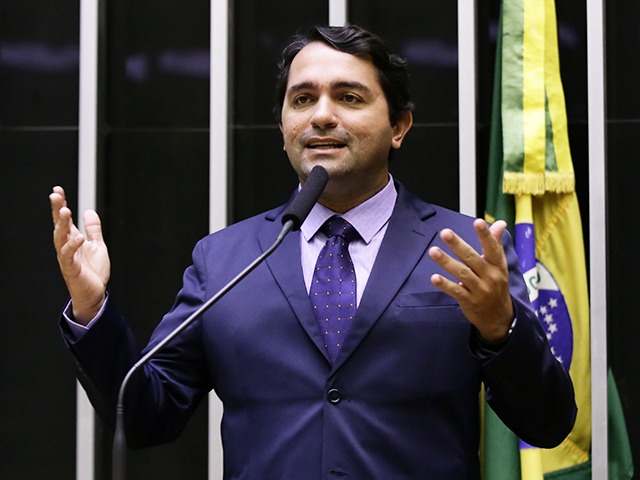 Brasil Sem Medo Pl Pode Expulsar Deputado Por Votar Contra A Cassa O