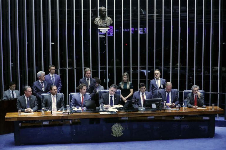 Brasil Sem Medo Pec Do Estouro Promulgada Pelo Congresso