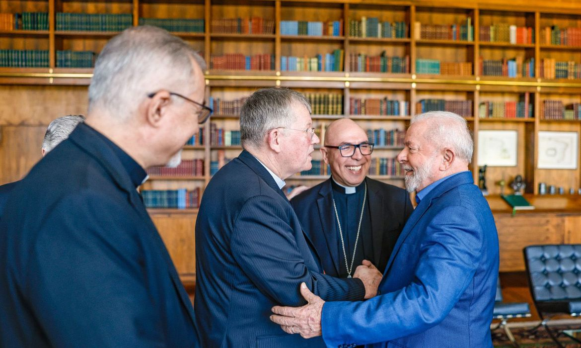 Lula se reúne com o Papa Francisco no Vaticano: 'Boa conversa